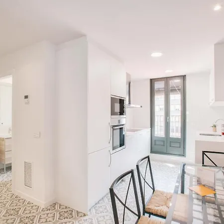 Flateli Rambla 5 2-1 خيرونا