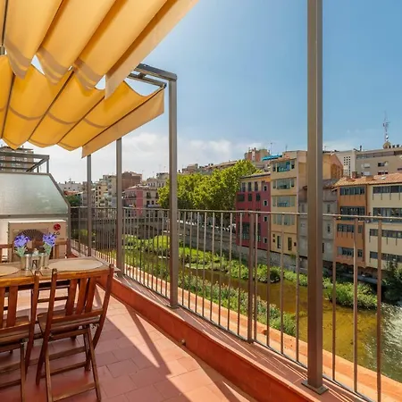 Flateli Rambla 5 2-1 خيرونا